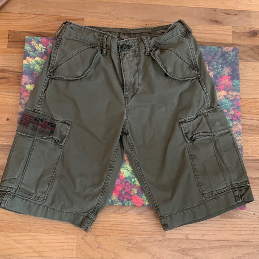 DENIM  & SUPPLY RALPH LAUREN DISTRESSED  CARGO MENS SHORTS SIZE. 29 no tags new